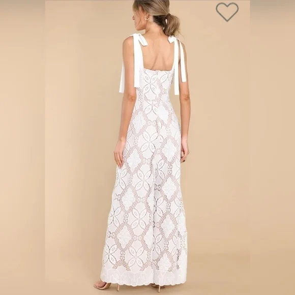 NWT NY&Co Women's Just Me Tie Strap Sweetheart Neckline Crochet Jumpsuit, Size L - Picture 4 of 17